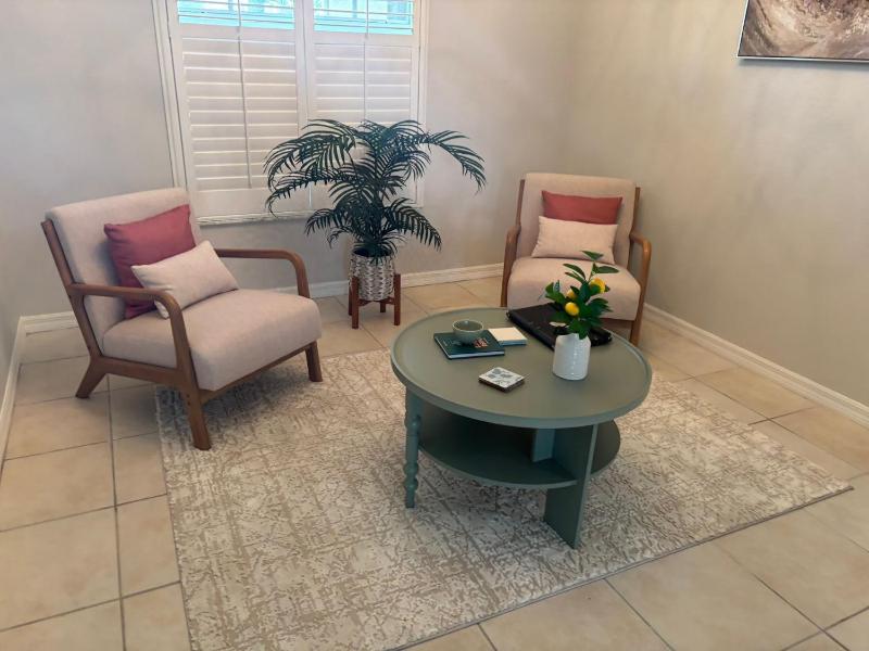 Family Friendly - Private Pool - Sleeps 10 - image 13