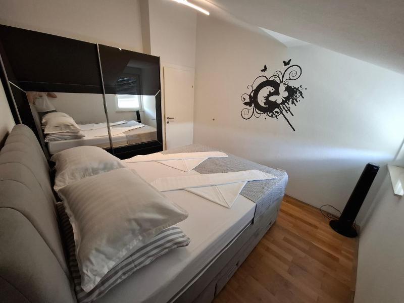 Apartment Tin - image 15