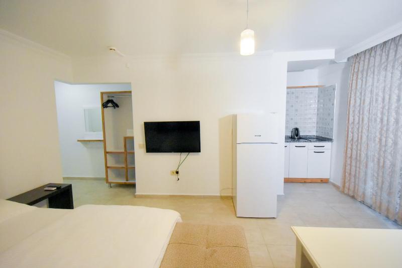 Suite with Balcony image 3