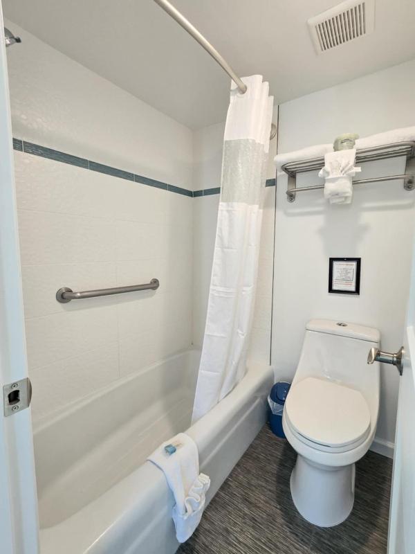 Double Room image 2