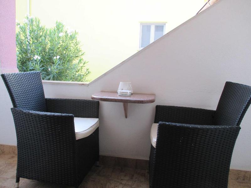 Guest House Villa Daniel - Two Bedroom Apartment with Balcony - image 13