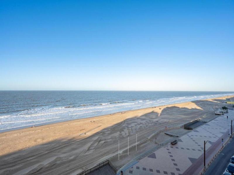 Apartment on Belgian Coast near Beaches - image 18