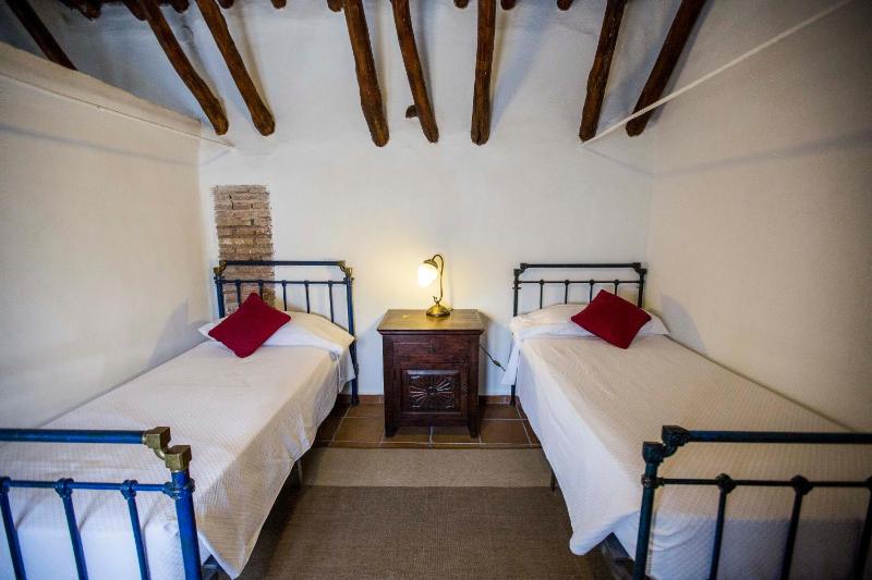 Duplex Family Room (2 Adults + 2 Children) image 3