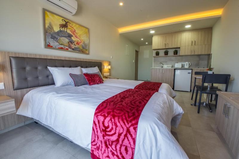 Zodiac Hotel Apartments - image 12