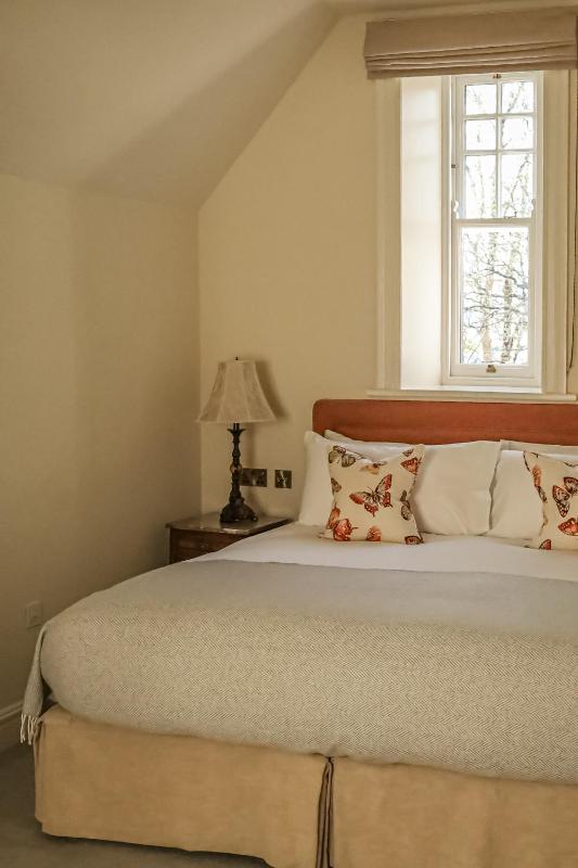 Double Room image 3