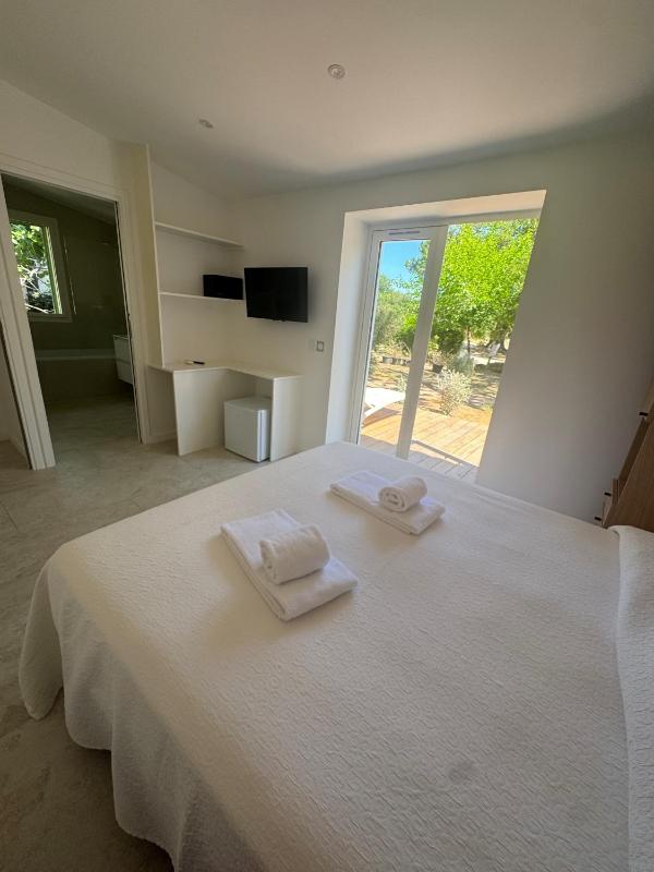 Double Room image 4