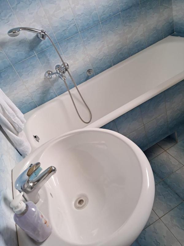 Apartment M - image 10