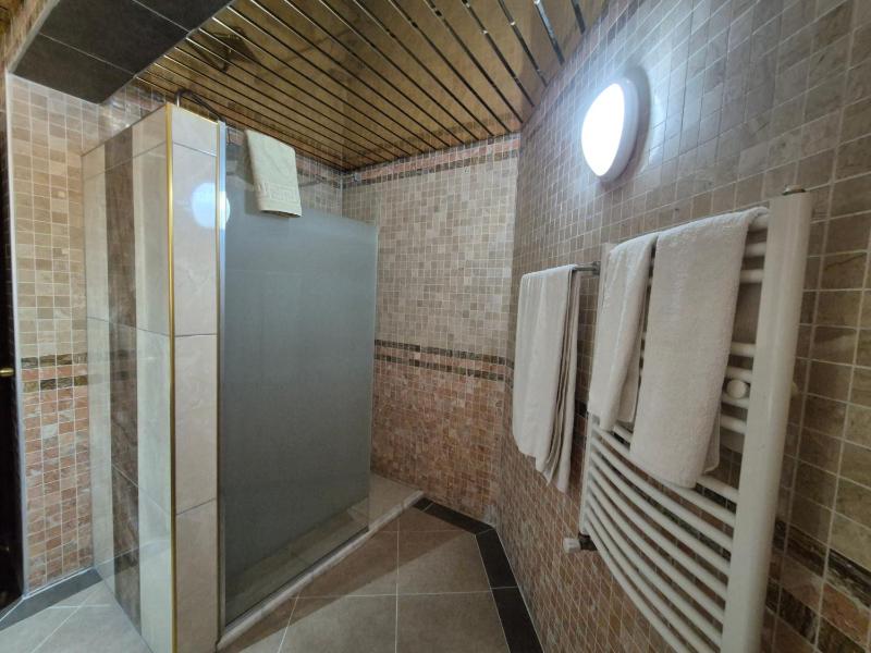 Suite image 3