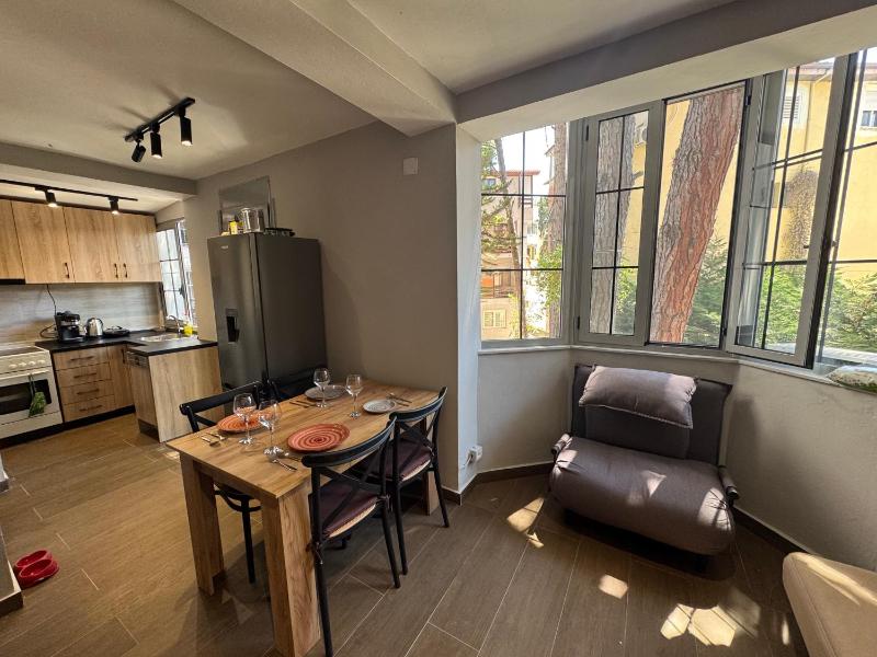 Sunny hill Apartment - image 4