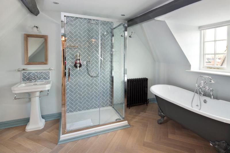 The Suite(2 Adults) image 4