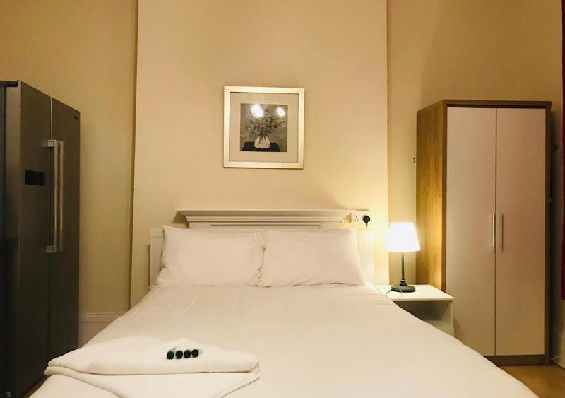 Family Room with Shared Bathroom image 1