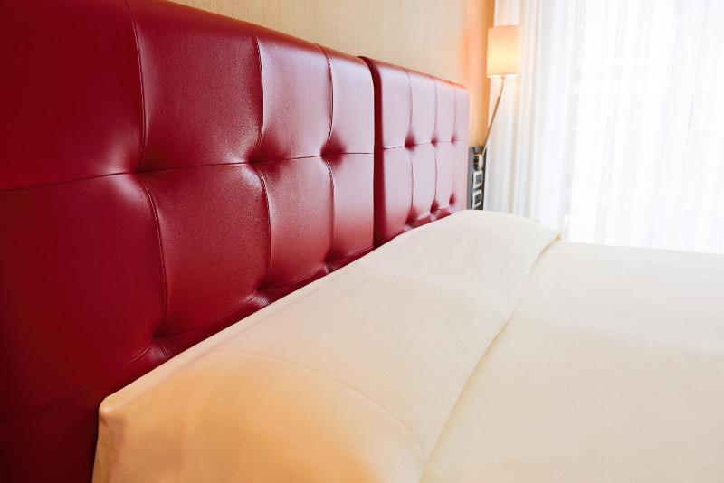 Double Room with Balcony image 1