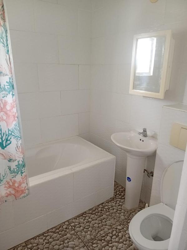 High View Apartments C - image 13