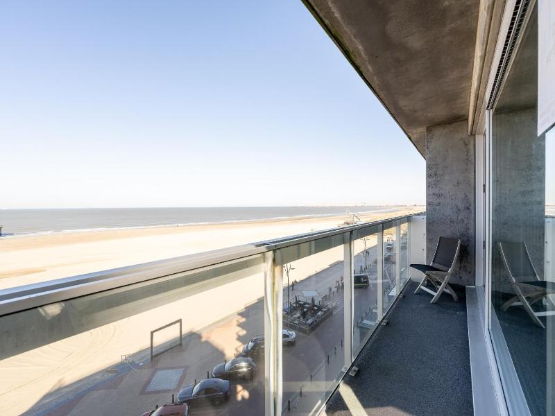 Apartment by Belgian Coast with Sea Views - image 16