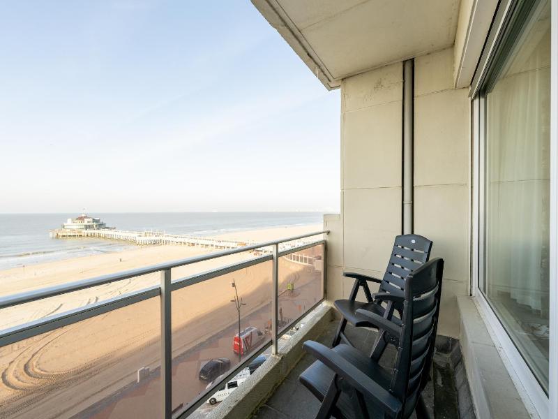 Apartment in Blankenberge by the Pier - image 14