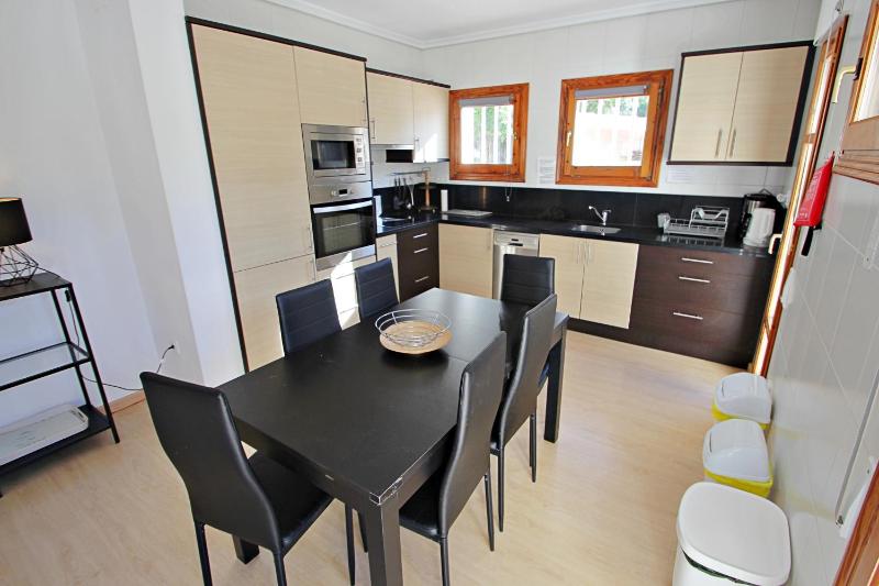 Emma - sea view holiday home with private pool in Benissa - image 9