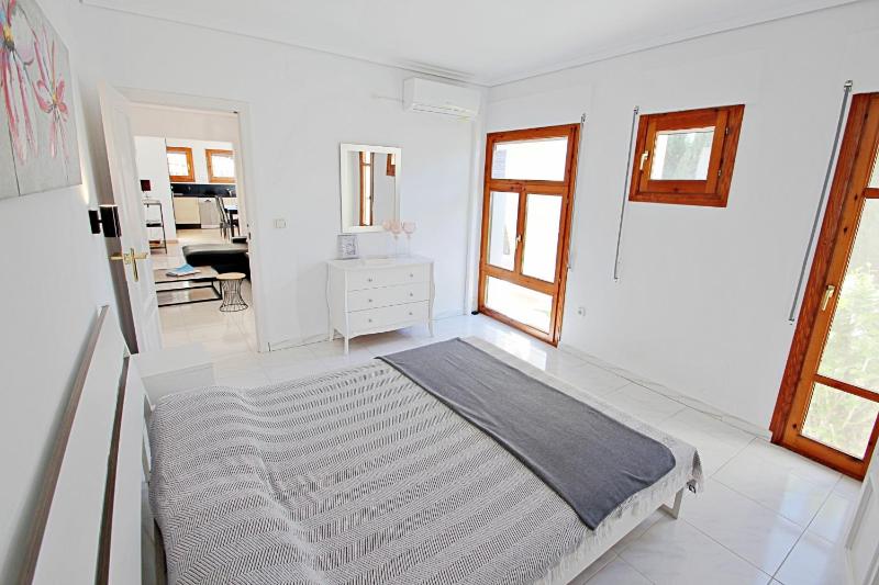 Emma - sea view holiday home with private pool in Benissa - image 20