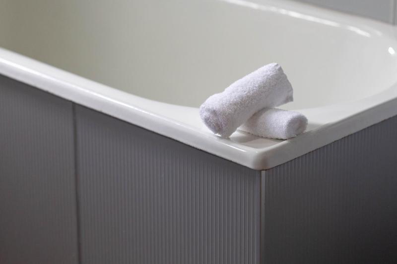 Heritage Suite - Detached Bathroom  image 3