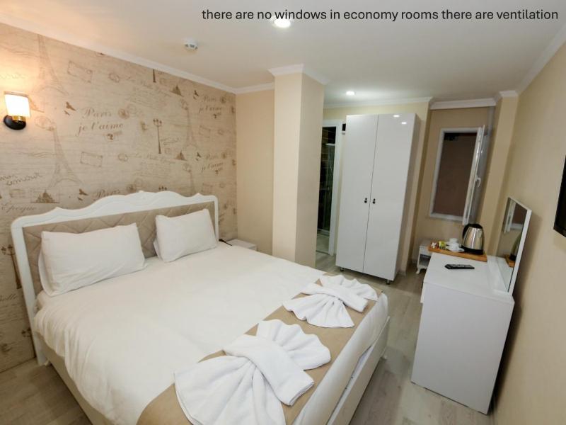 Economy Double Room image 1