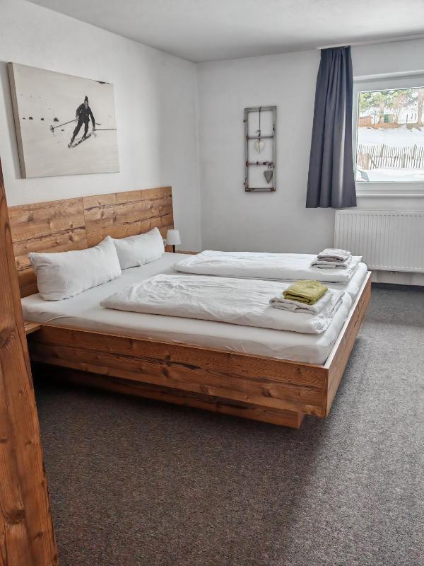 Five-Bedroom Apartment with Garden View image 1