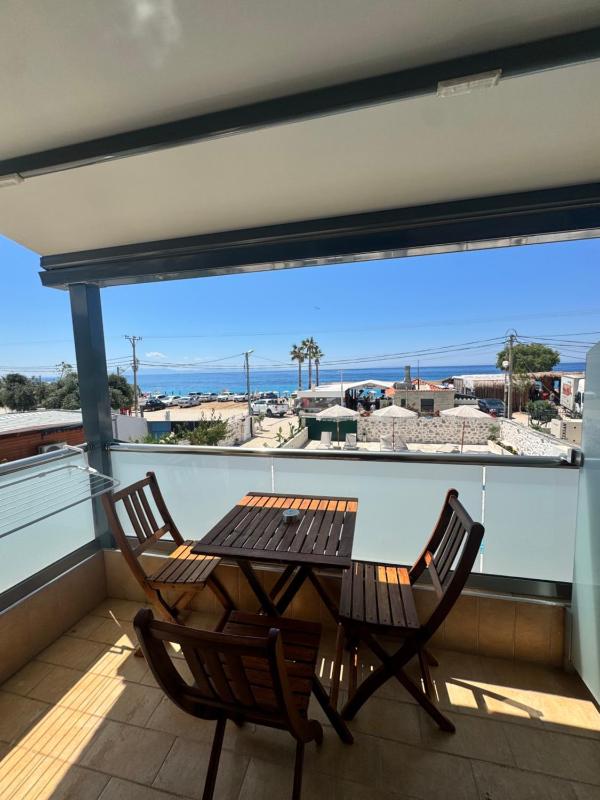 Deluxe Double Room with Balcony and Sea View image 3