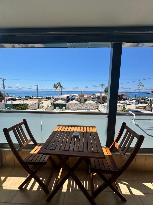 Deluxe Double Room with Balcony and Sea View image 3