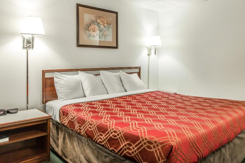 King Room with Ocean View - Non-Smoking image 4