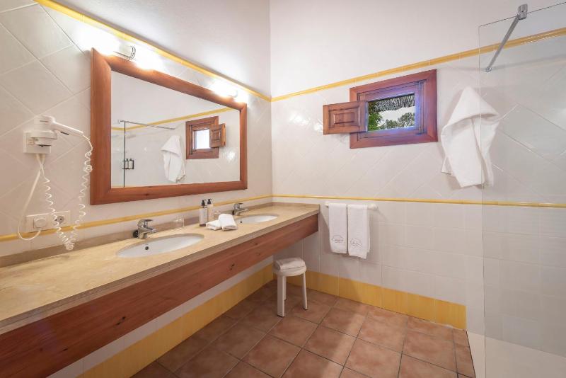 Suite image 3