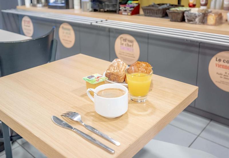 B&B HOTEL Hyères - image 13