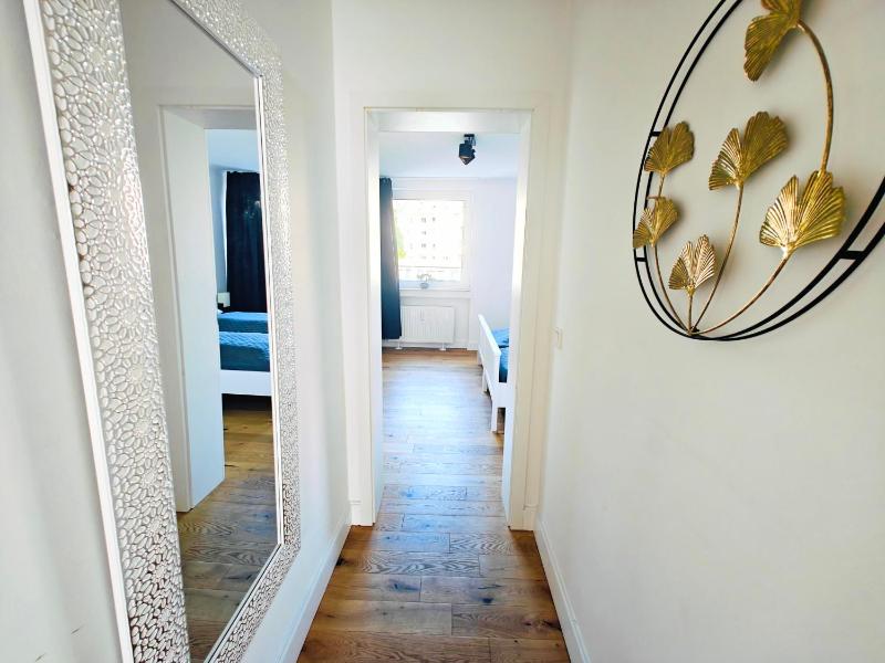 3 Room Downtown Apartment Bilk - image 8