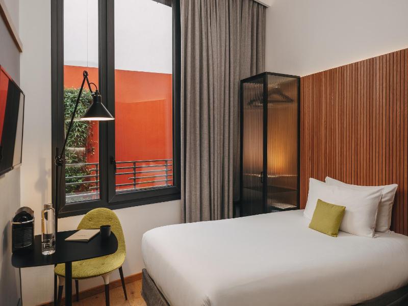 Single Room image 1