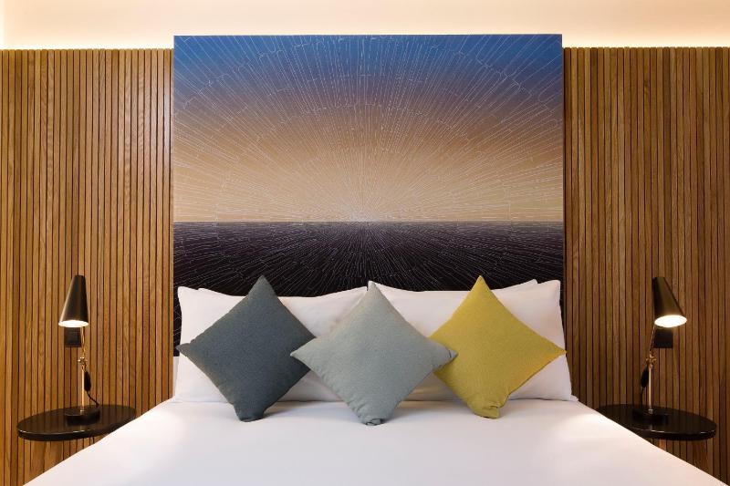 Standard Double Room image 4