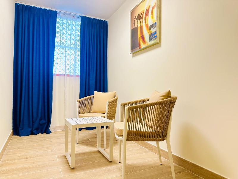 Deluxe Family Suite image 4