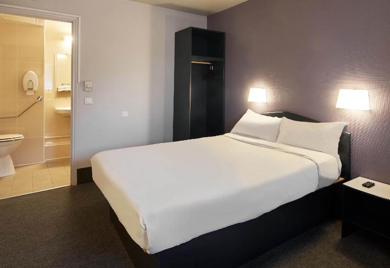 Double Room - Disability Access image 2