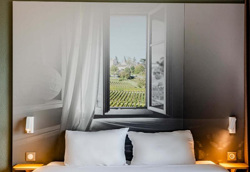 Double Room image 2