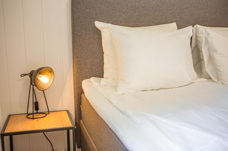 Double Room with Bathroom image 3