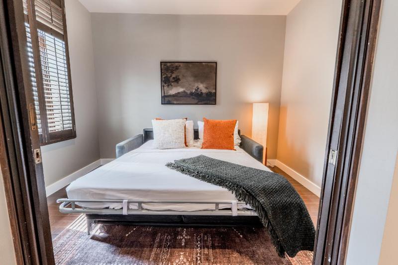 Self Check-In Boutique Hotel - Quartier latin - Room 301 - image 8