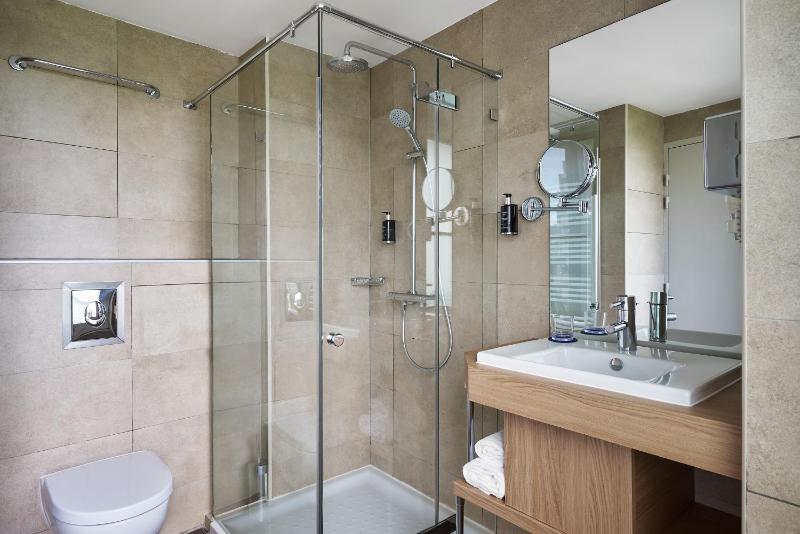 Standard Single Room image 3