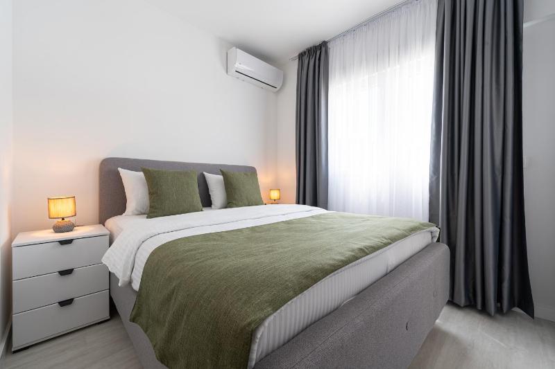Millennium Apartments Budva - image 1