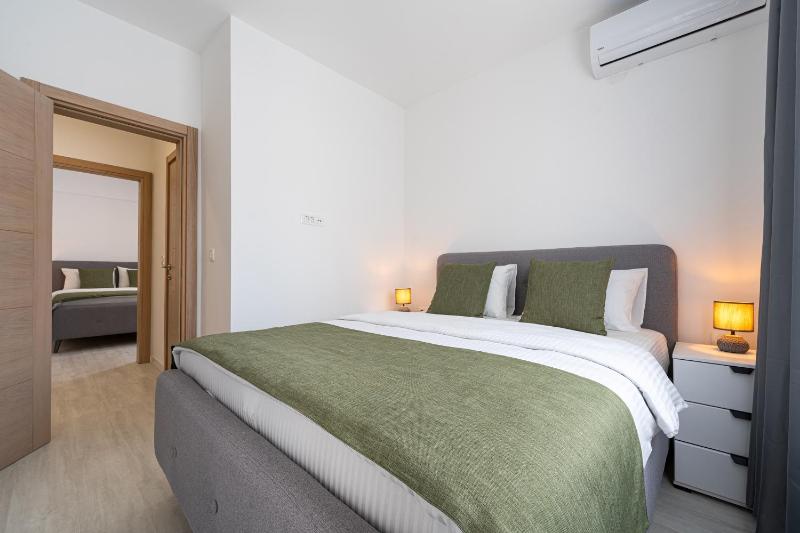 Millennium Apartments Budva - image 7