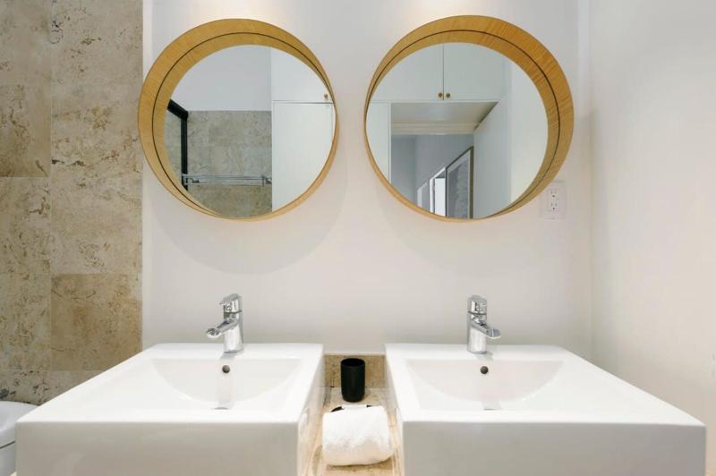 Spectacular 3BR Triplex in Roma Norte - image 7
