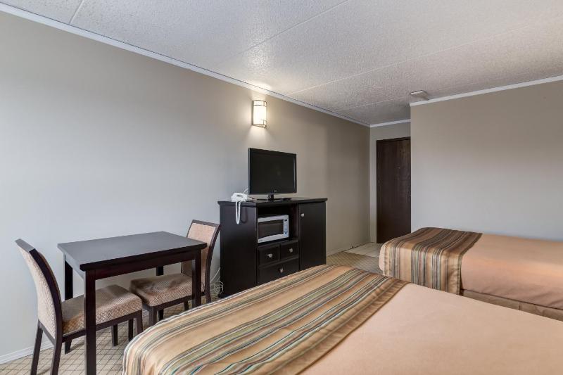 Premium Inn & Suites - image 11