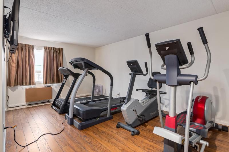 Premium Inn & Suites - image 9
