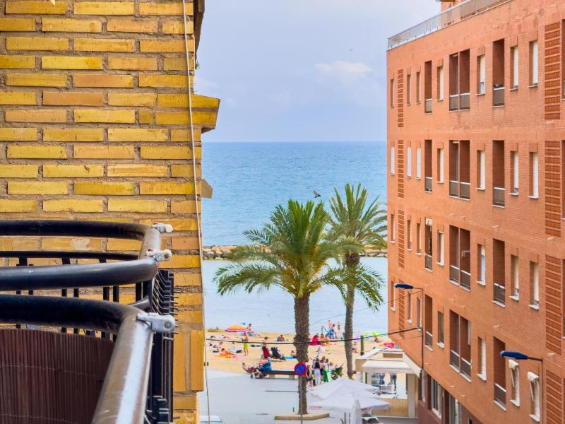 163 Fabulous Apartment Alicante-Holiday - image 12