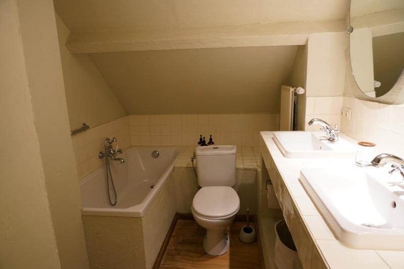 Double Room image 2