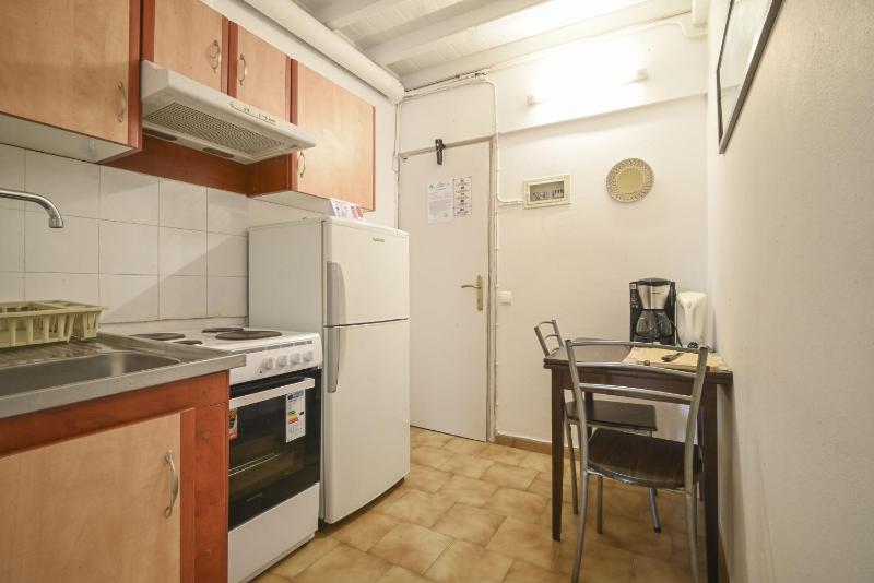 Two Bedroom Apartment with Mountain View image 1