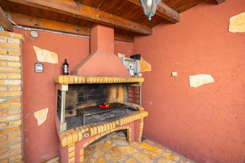 Villa Eleni Agios Stephanos - image 31