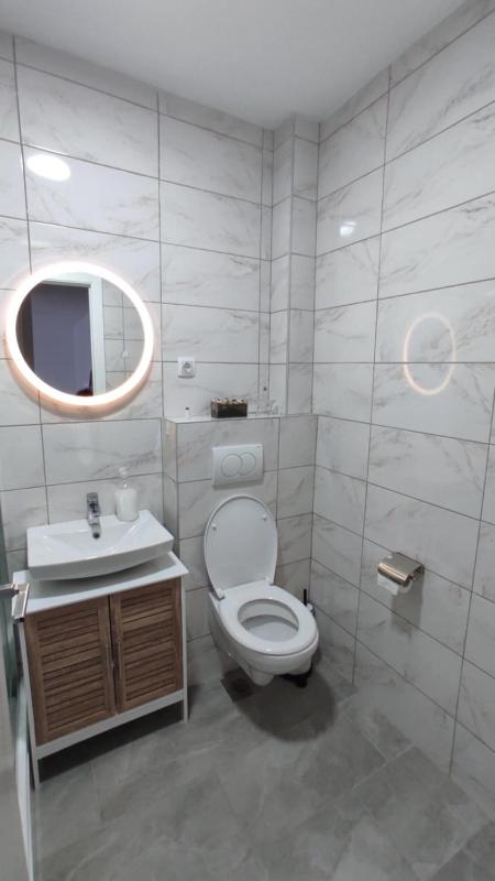 Miracle Apartment - image 9