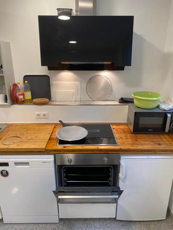 Family Room with Garden View image 4