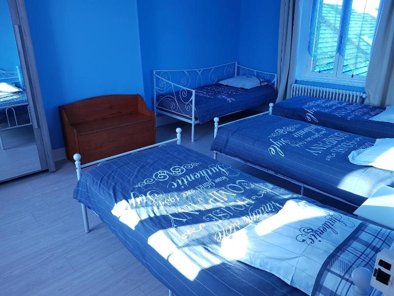 Apartment (5 Adults) image 3
